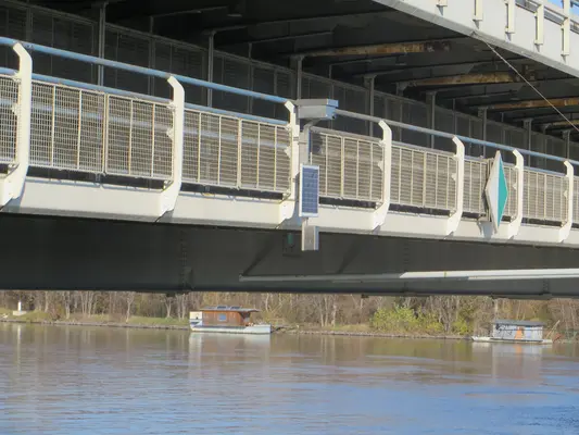 Radarmessgerät auf Praterbrücke