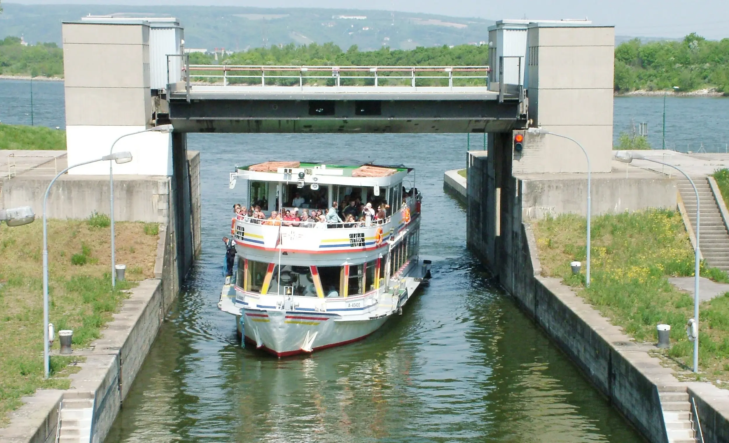 03.jpg
