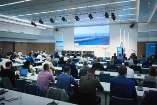 Gut besucht! Ein rund 170-köpfiges Fachpublikum kam zur beliebten Donaukonferenz in Wien zusammen und wurde von Moderator Antonio Stoean von Pro Danube International sympathisch und kompetent durch die Veranstaltung geleitet