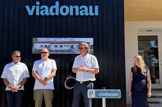 Bürgermeister Angern, Robert Meißl, viadonau-Aufsichtsrat Ferry Elsholz, viadonau-Geschäftsführer Hans-Peter Hasenbichler und viadonau-Projektleiterin Fiona Schwab