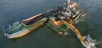 Baggerschiff auf der Donau
