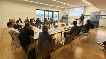 Raum mit Workshop-Teilnehmer:innen