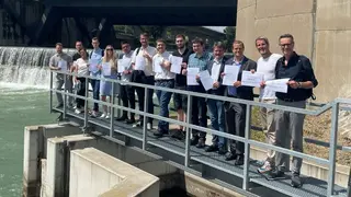 Gruppenbild am Wehr Nussdorf