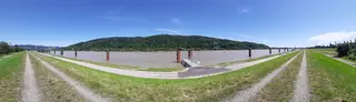 Riverside view of public mooring place Trockengutlände Linz