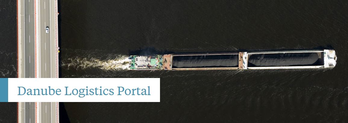Schmuckbild Luftaufnahme Güterschiff mit Schriftzug "Danube Logistics Portal"